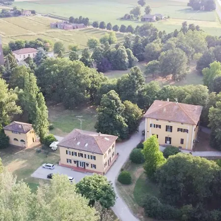 Palazzo Bonfiglioli ベッド・アンド・ブレックファスト 4*