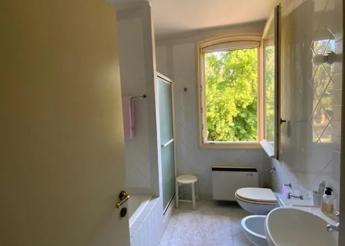 Palazzo Bonfiglioli Bed & Breakfast 4*